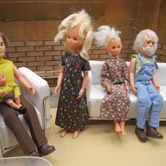 Mattel Vintage Sunshine Family Dolls (set of 5) - Picture 2 of 6